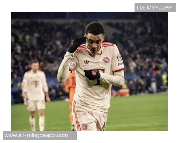 卡尔伤情恢复回归训练拜仁全队仅穆西亚拉缺席合练